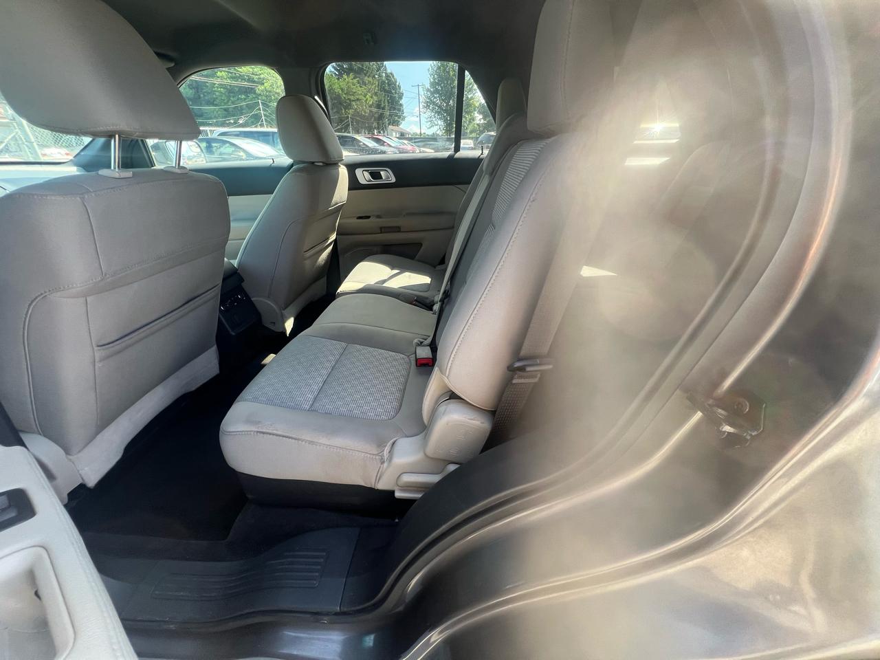 Ford Explorer FWD 4dr XLT 2012
