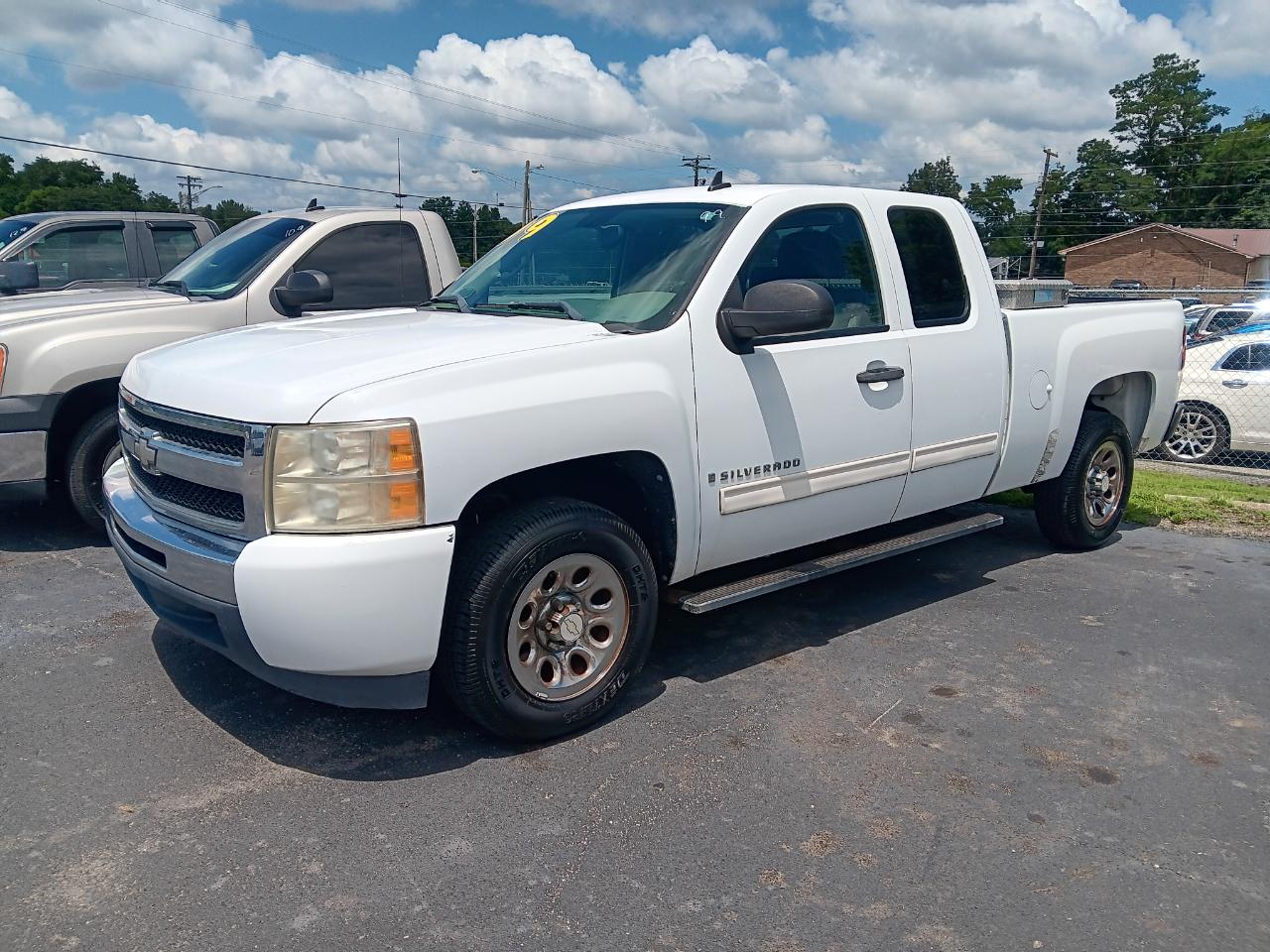 Chevrolet Silverado 1500 2WD Ext Cab 143.5" LS 2009