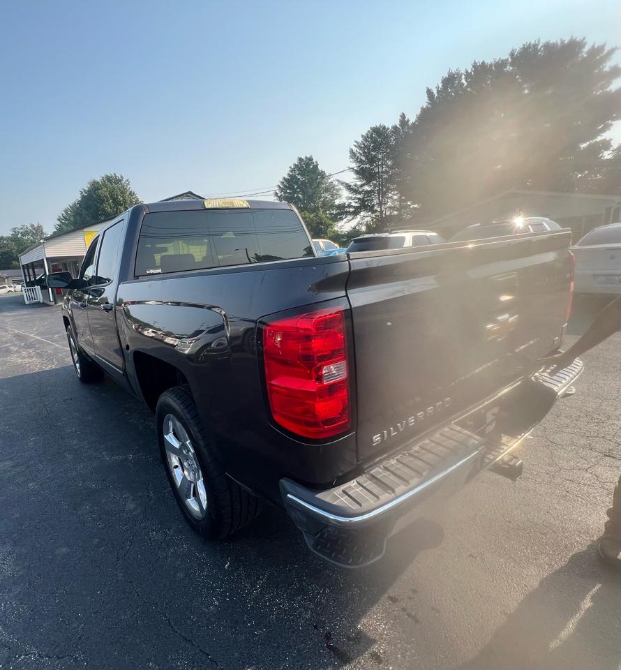Chevrolet Silverado 1500 2WD Crew Cab 143.5" LT w/1LT 2015