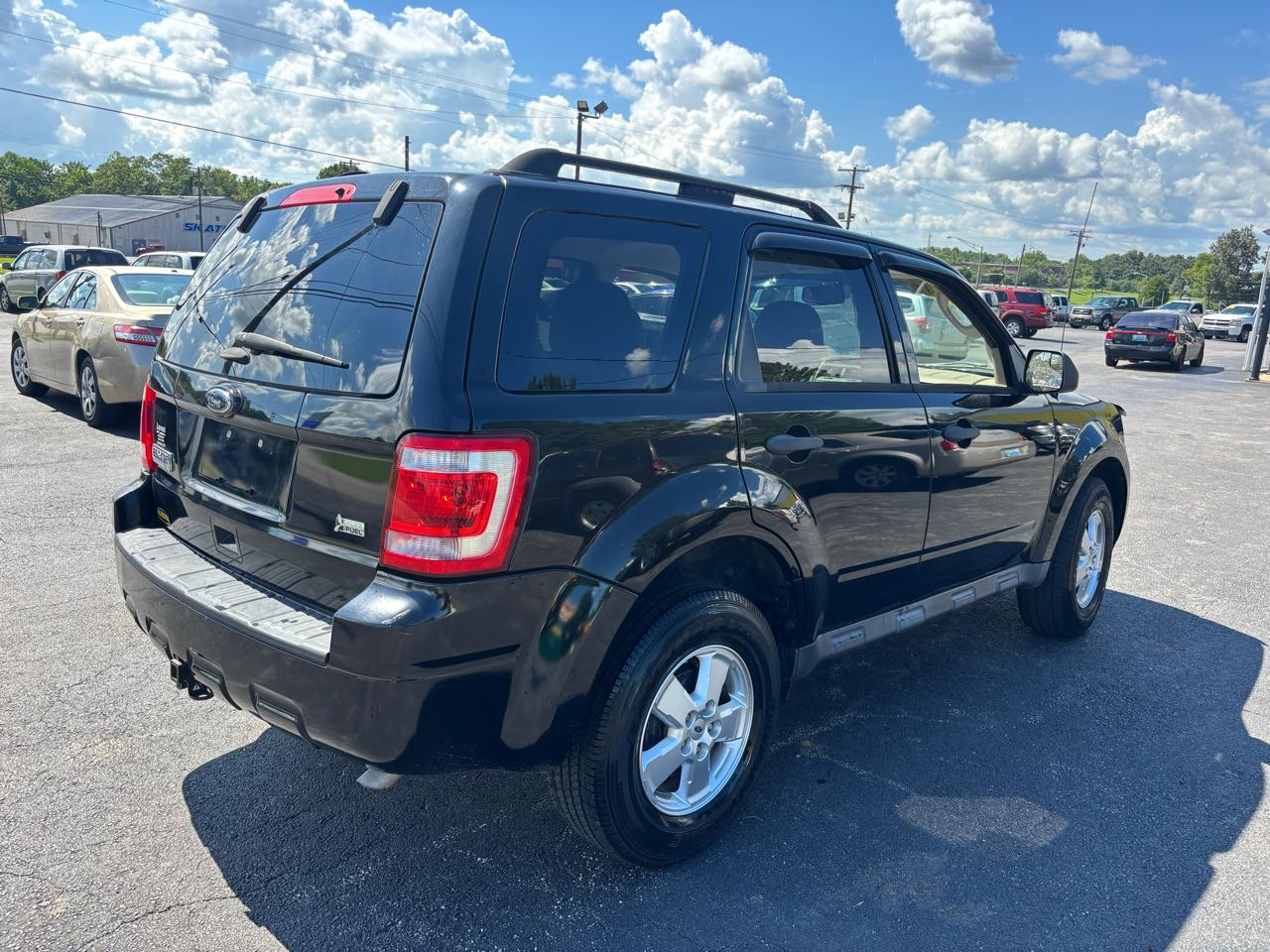 Ford Escape FWD 4dr XLT 2012
