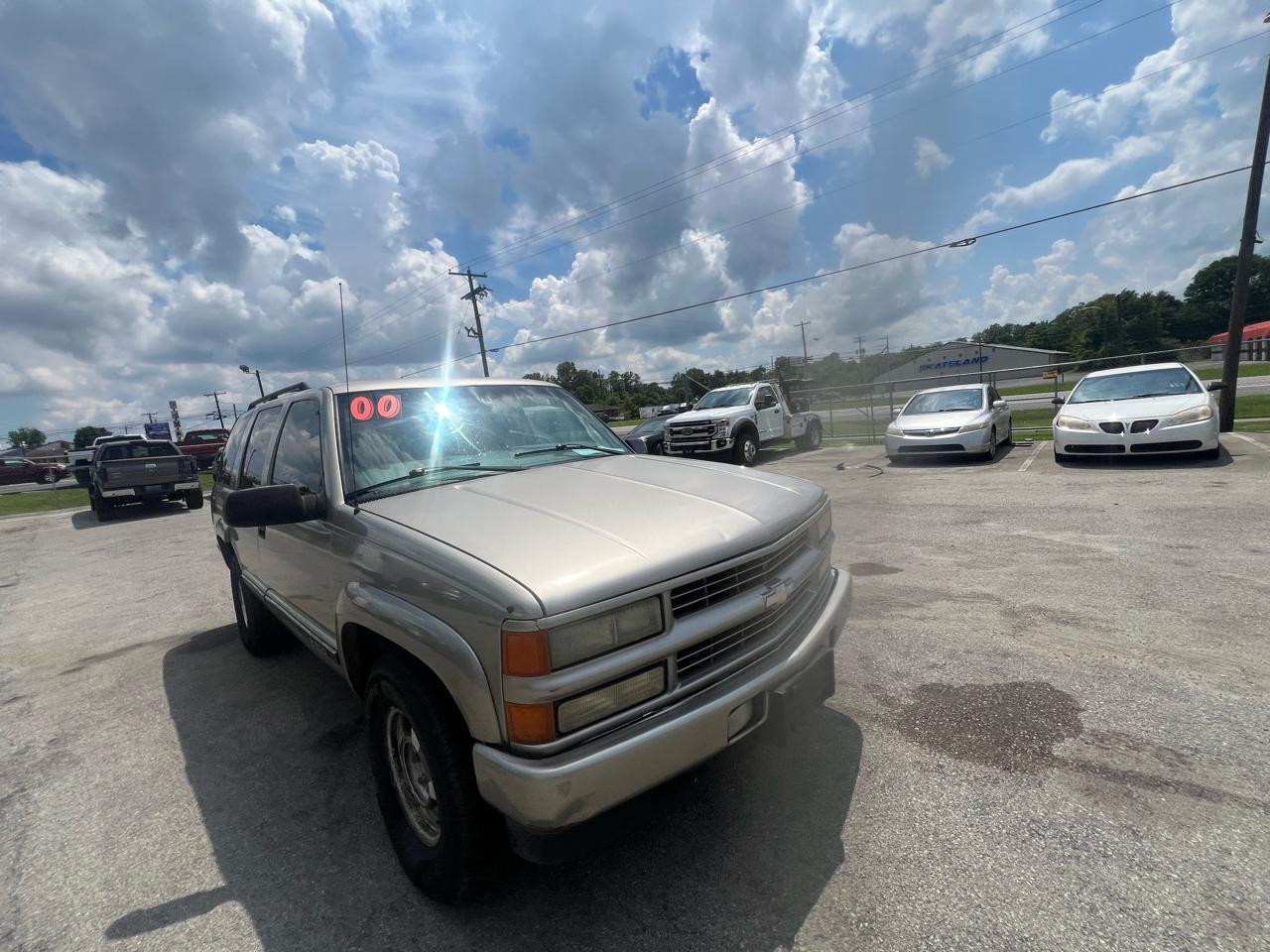 Chevrolet Tahoe 4dr 4WD Z71 2000