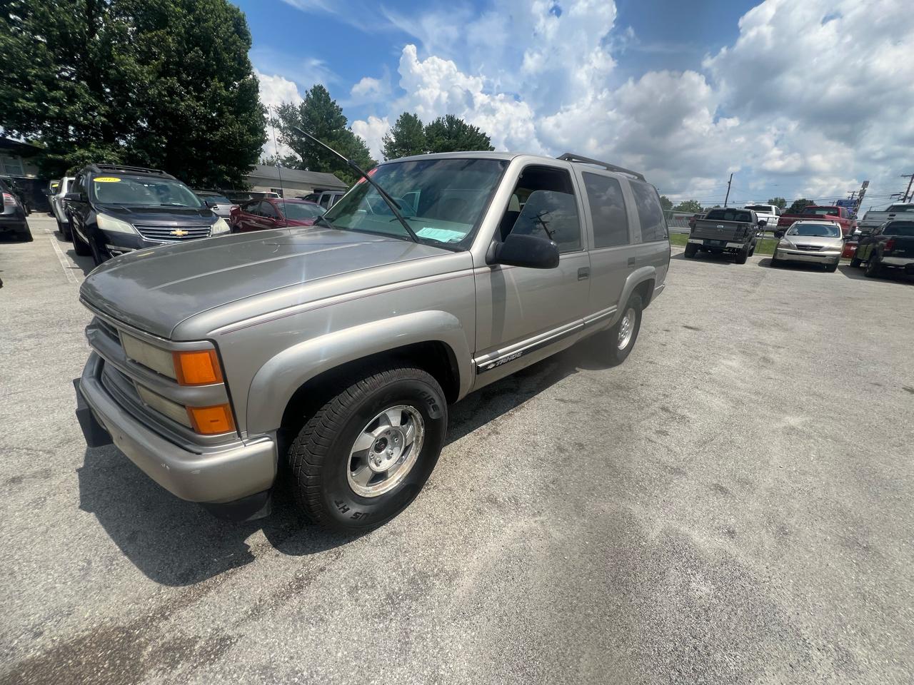 Chevrolet Tahoe 4dr 4WD Z71 2000
