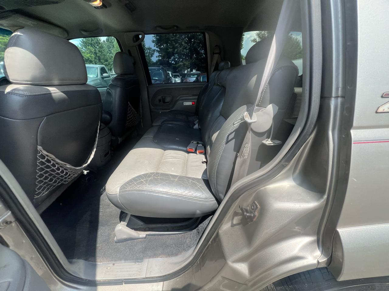 Chevrolet Tahoe 4dr 4WD Z71 2000