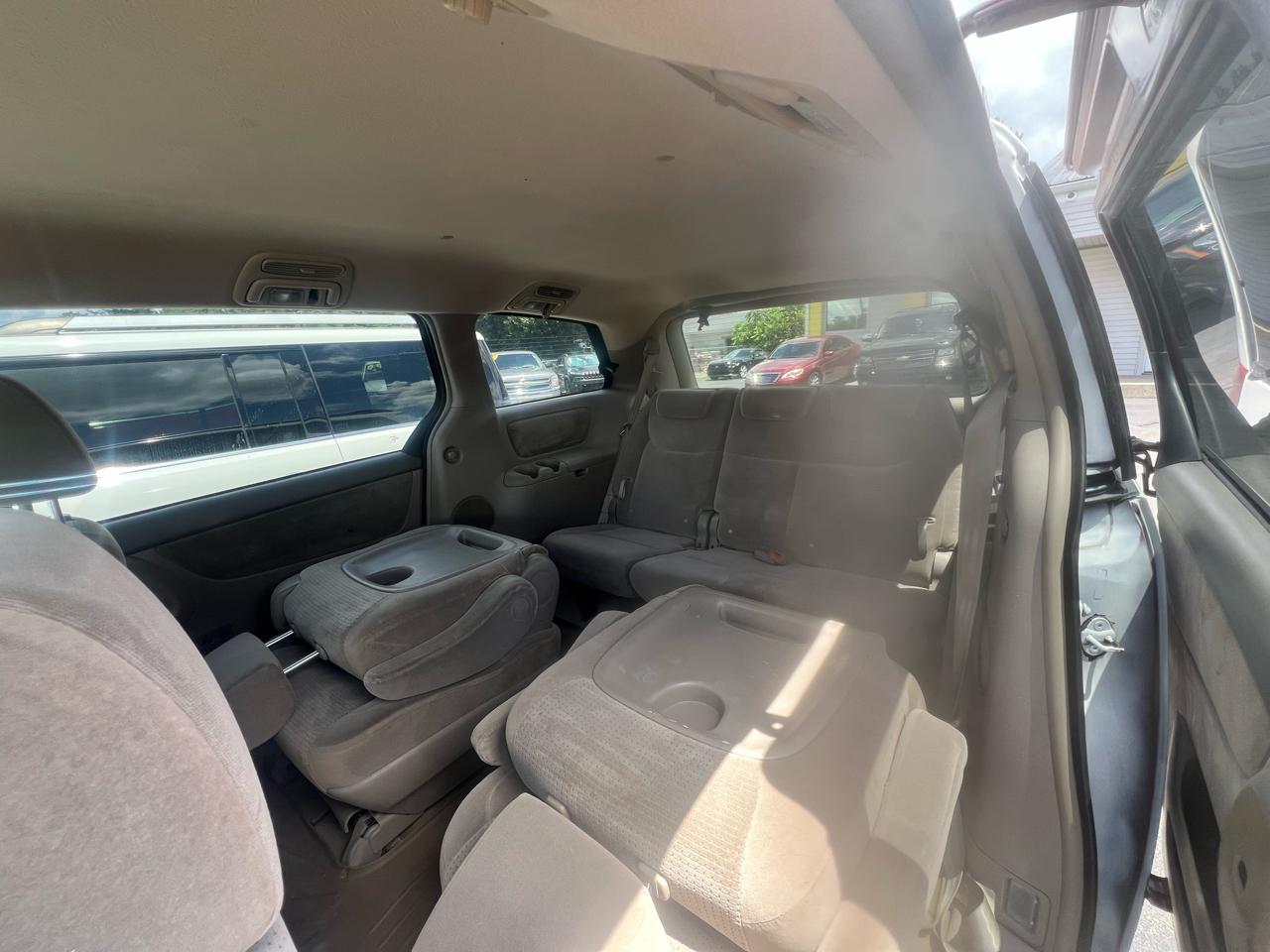 Toyota Sienna 5dr Cargo Van CE FWD (Natl) 2008