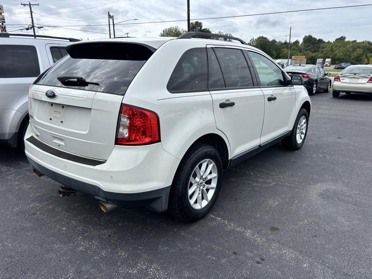 Ford Edge 4dr SE FWD 2013