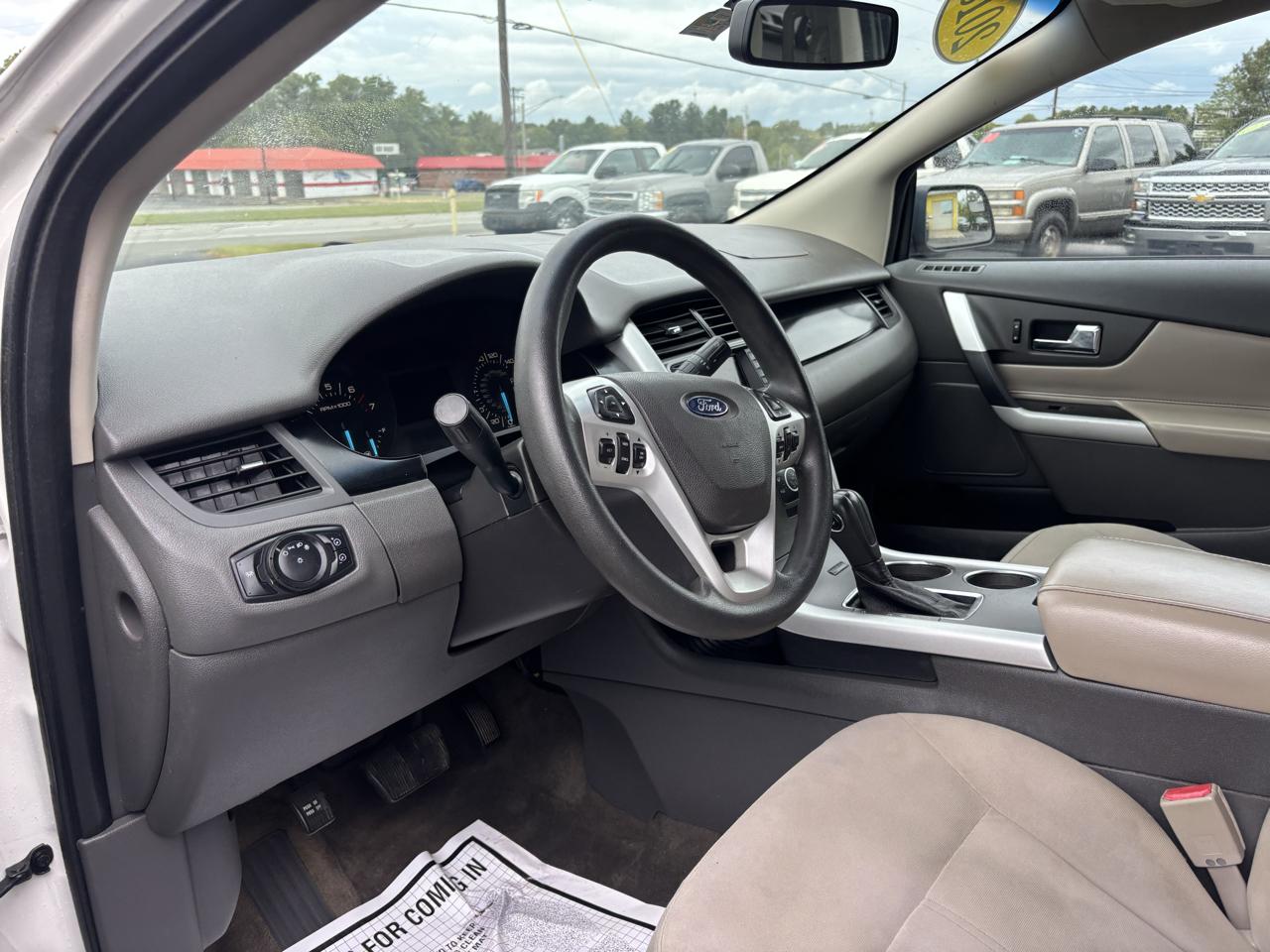 Ford Edge 4dr SE FWD 2013