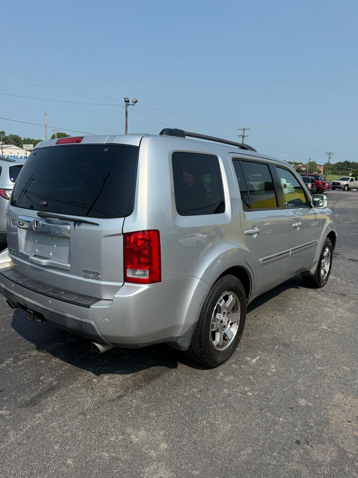 Honda Pilot 4WD 4dr Touring w/RES & Navi 2010