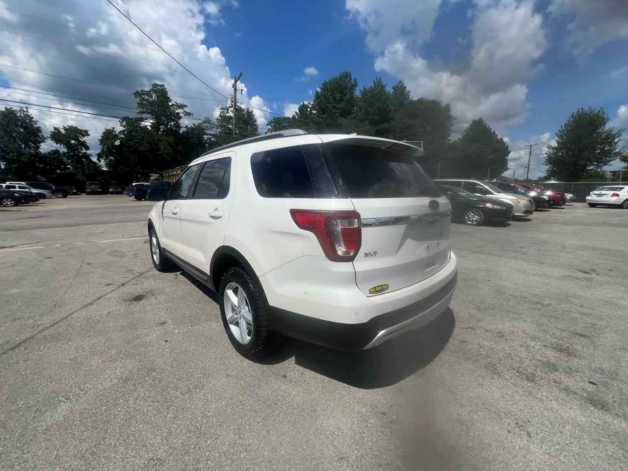 Ford Explorer XLT 4WD 2017