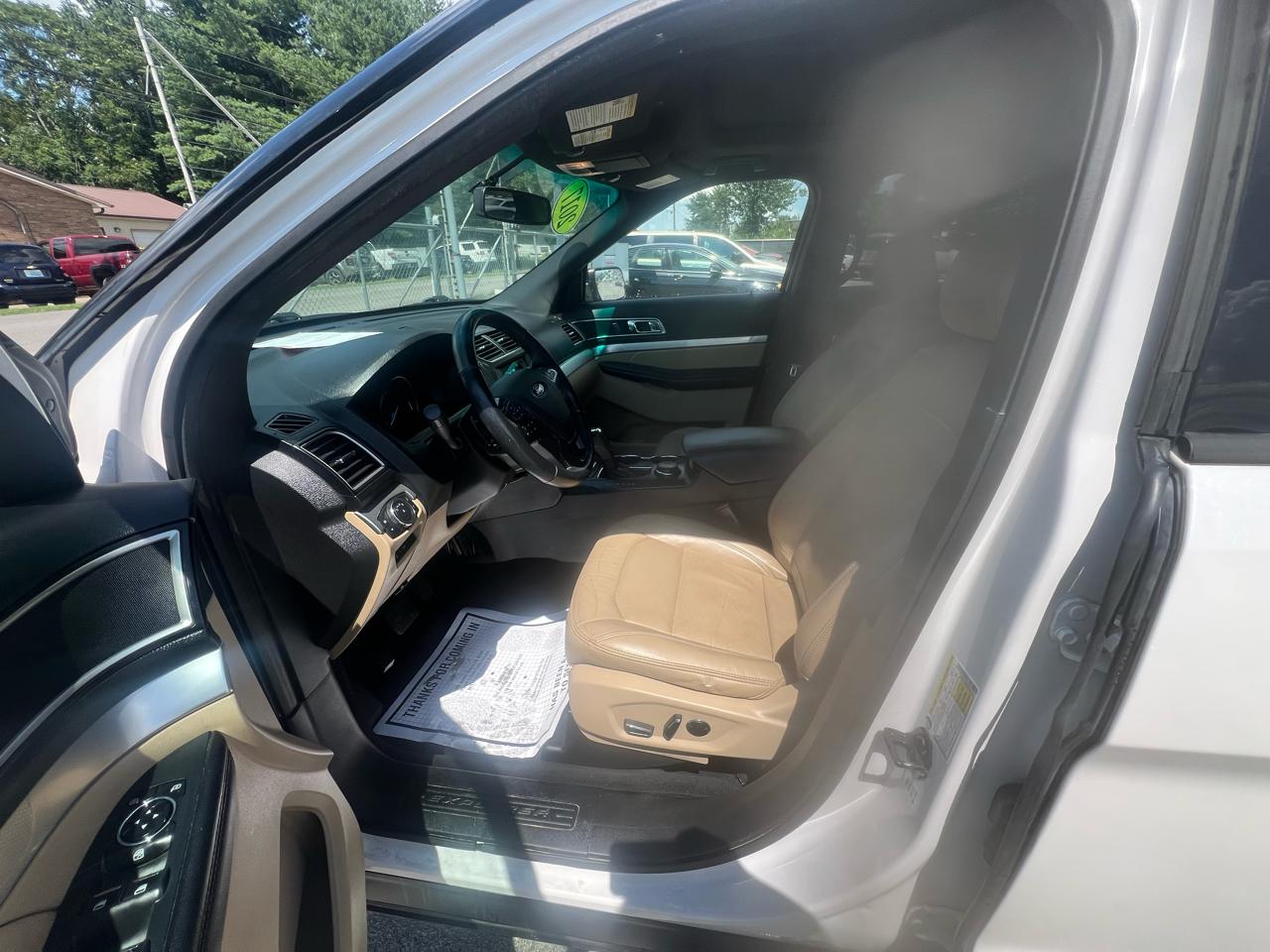 Ford Explorer XLT 4WD 2017
