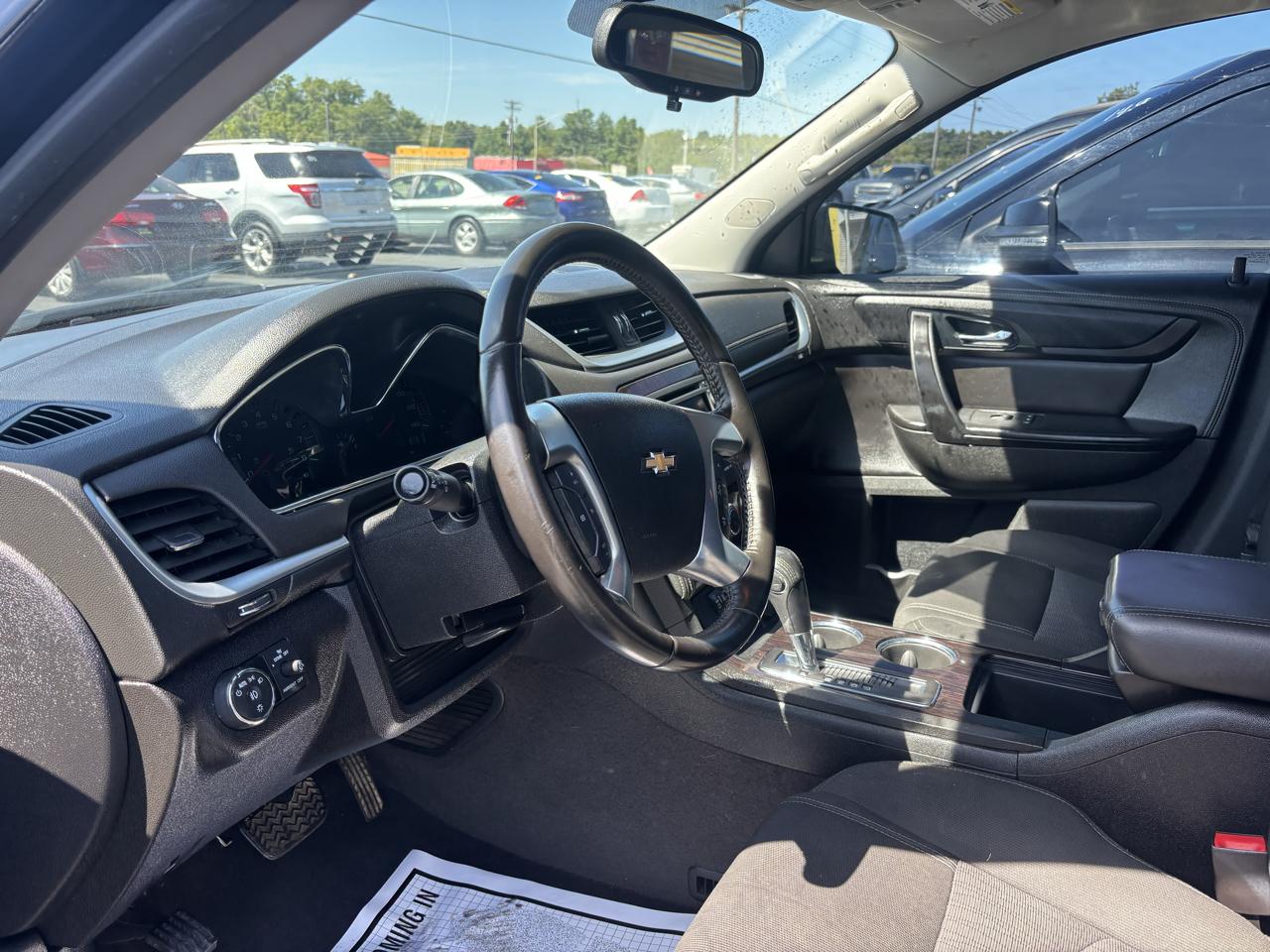 Chevrolet Traverse AWD 4dr LT w/1LT 2017