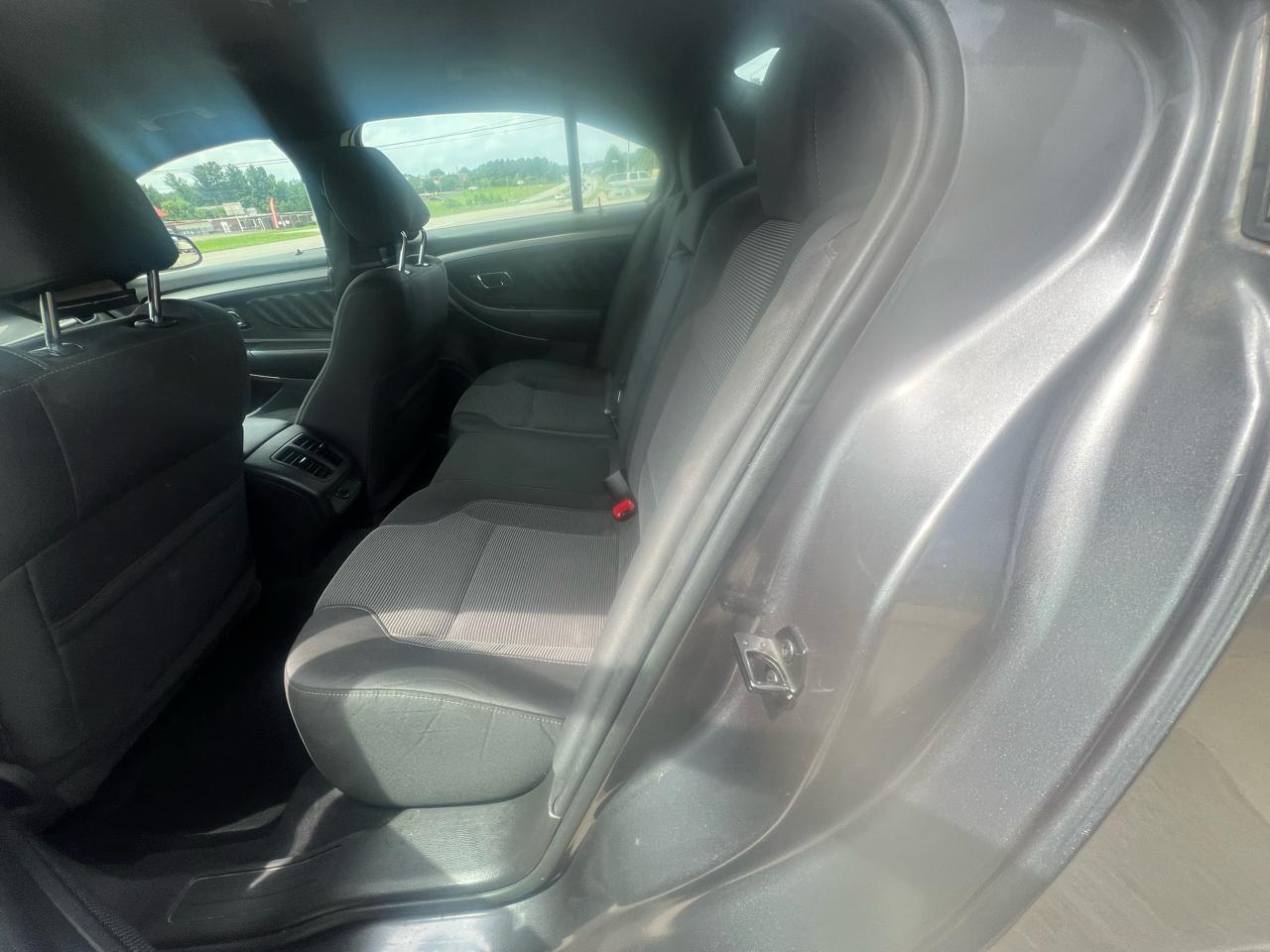 Ford Taurus 4dr Sdn SEL FWD 2013