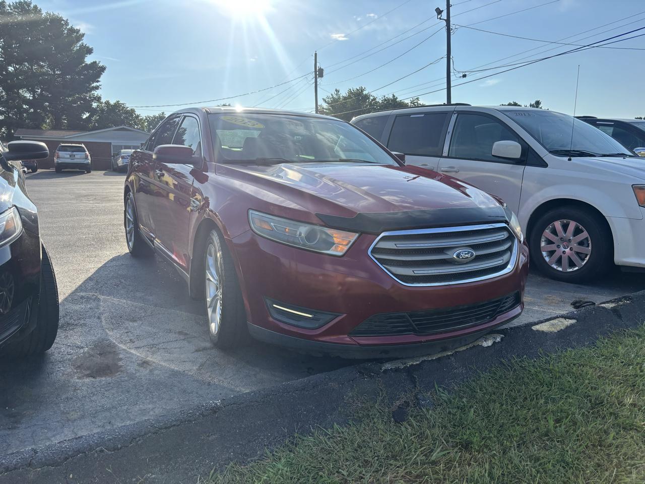 Ford Taurus 4dr Sdn SEL AWD 2013