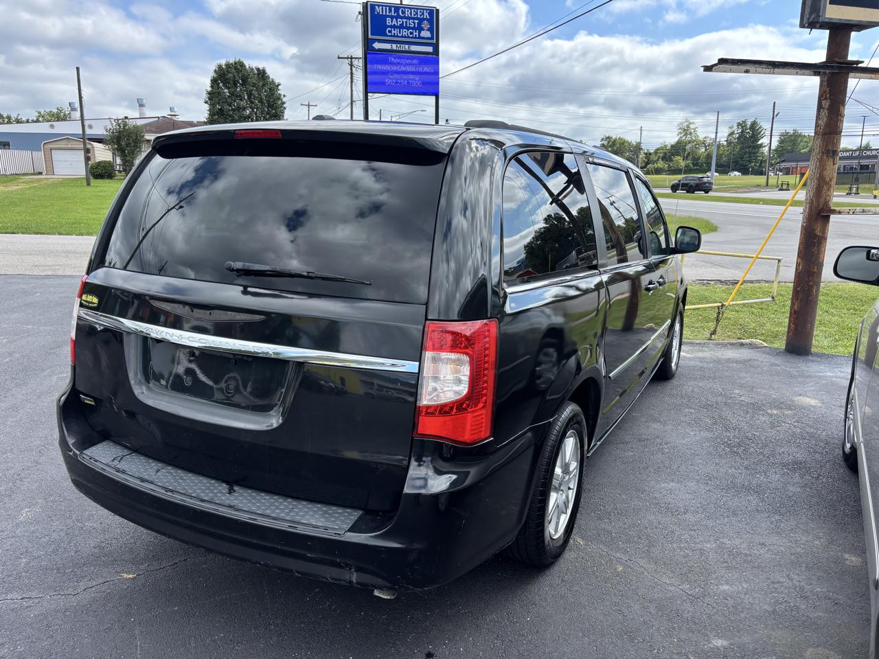 Chrysler Town & Country 4dr Wgn Touring 2012