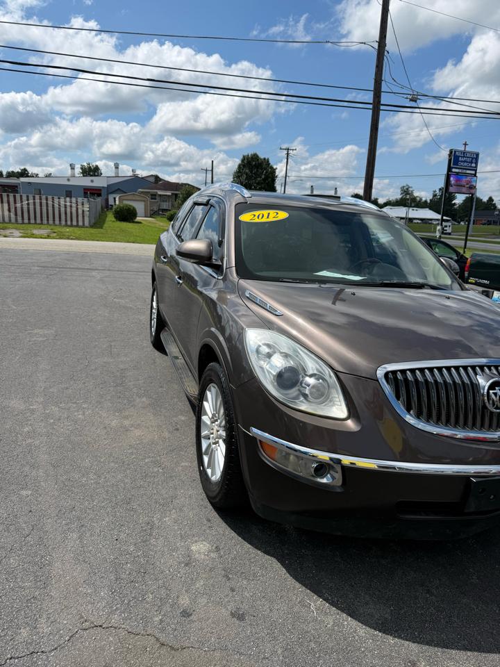 Buick Enclave FWD 4dr Leather 2012