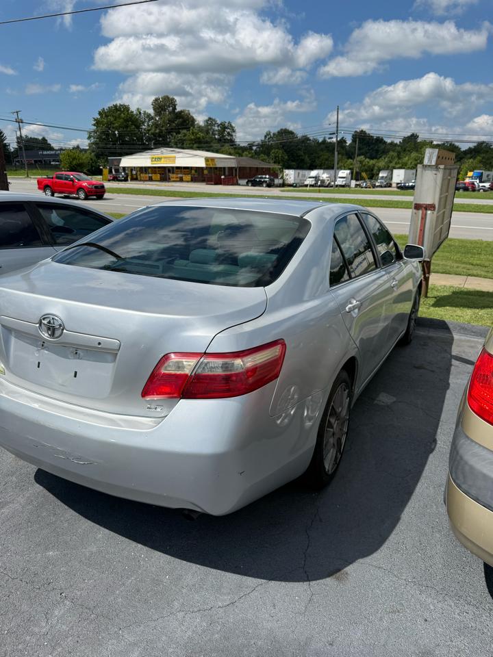 Toyota Camry 4dr Sdn I4 Man (Natl) 2009