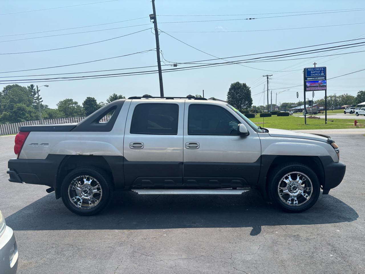Chevrolet Avalanche 1500 5dr Crew Cab 130" WB 4WD 2004