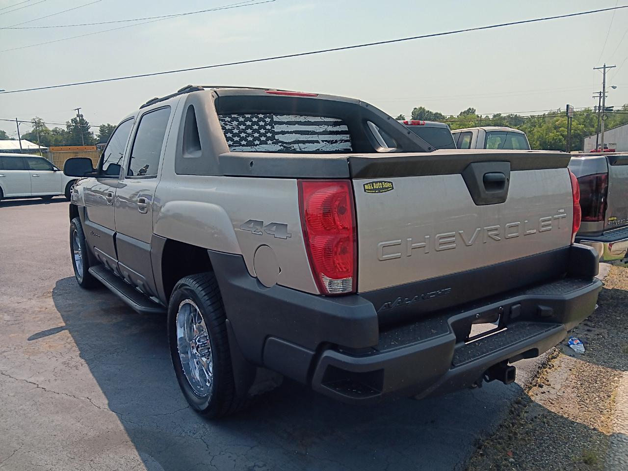 Chevrolet Avalanche 1500 5dr Crew Cab 130" WB 4WD 2004