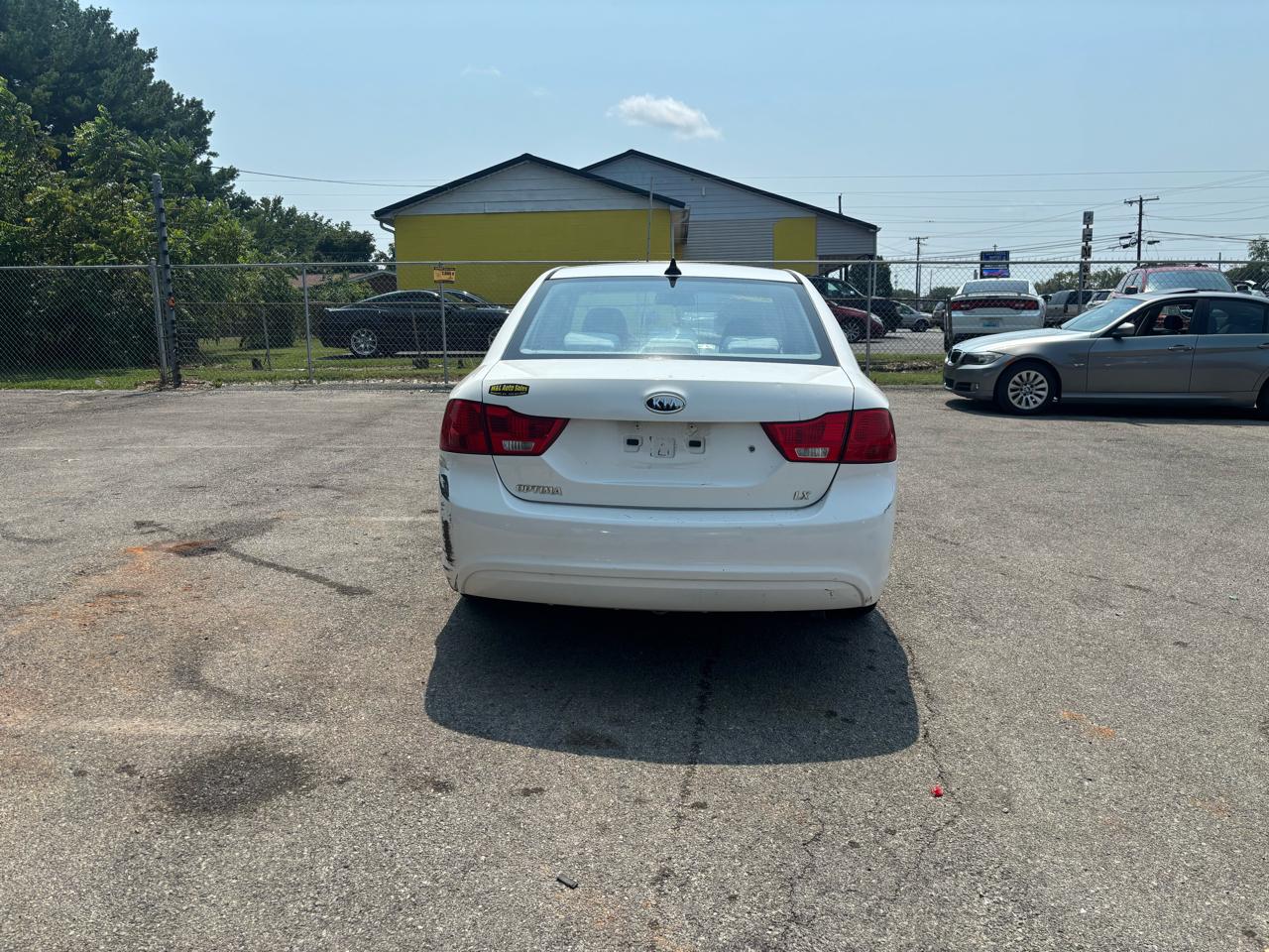 Kia Optima 4dr Sdn I4 Auto LX 2009