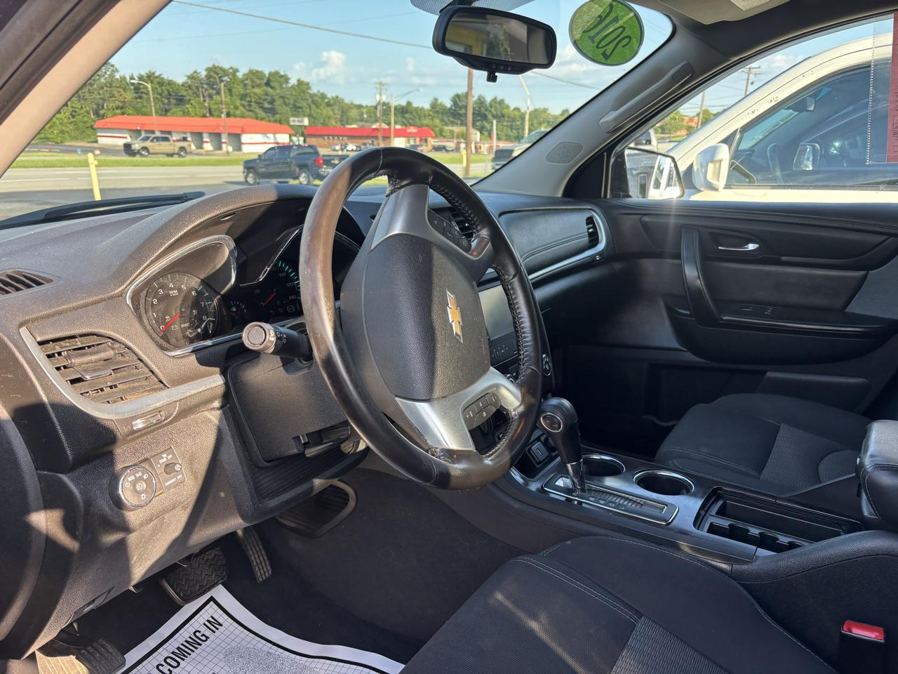 Chevrolet Traverse FWD 4dr LT w/1LT 2016