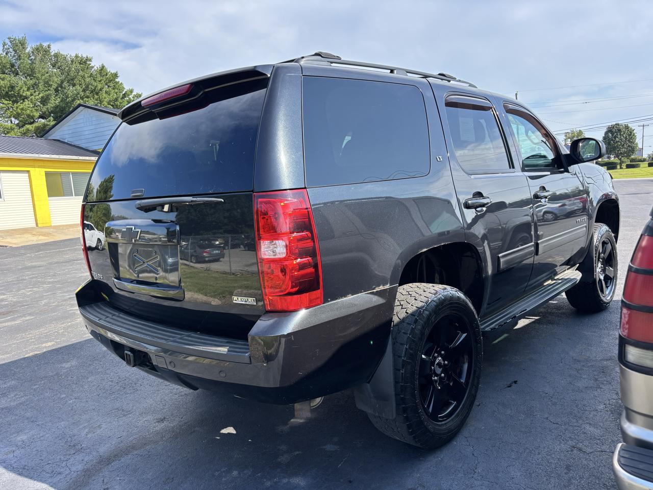 Chevrolet Tahoe 4WD 4dr 1500 LT 2012