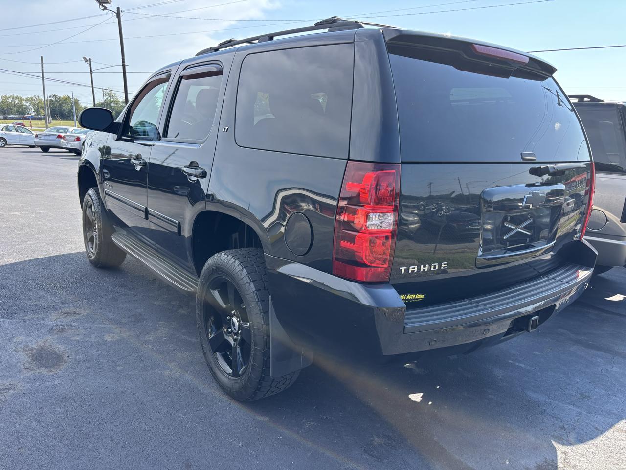 Chevrolet Tahoe 4WD 4dr 1500 LT 2012