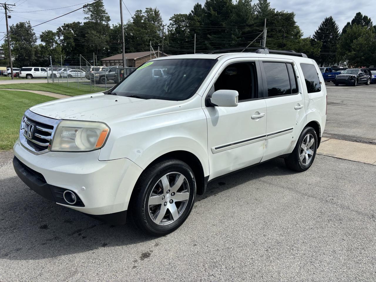 Honda Pilot 2WD 4dr Touring w/RES & Navi 2015