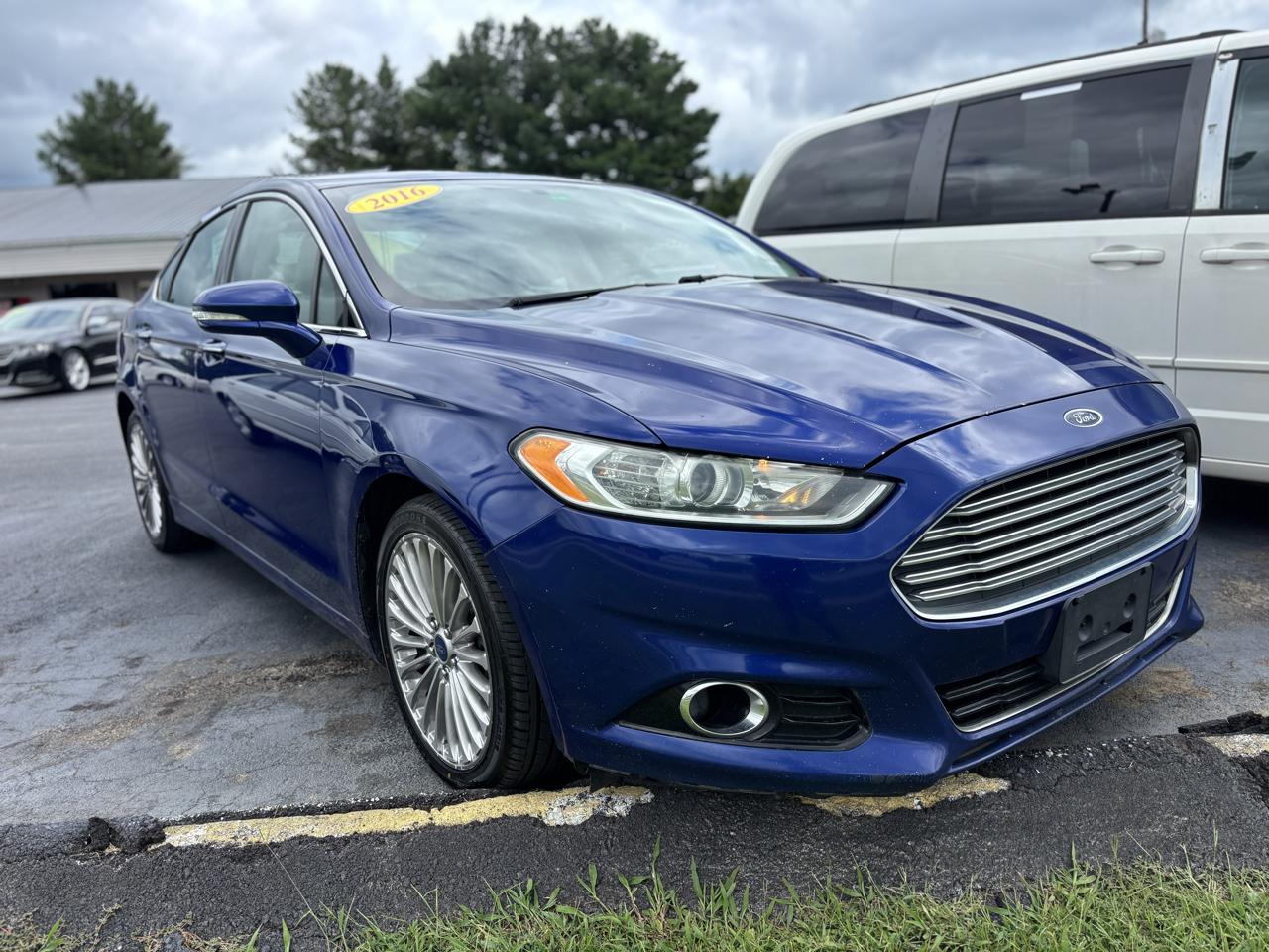 Ford Fusion 4dr Sdn Titanium FWD 2016
