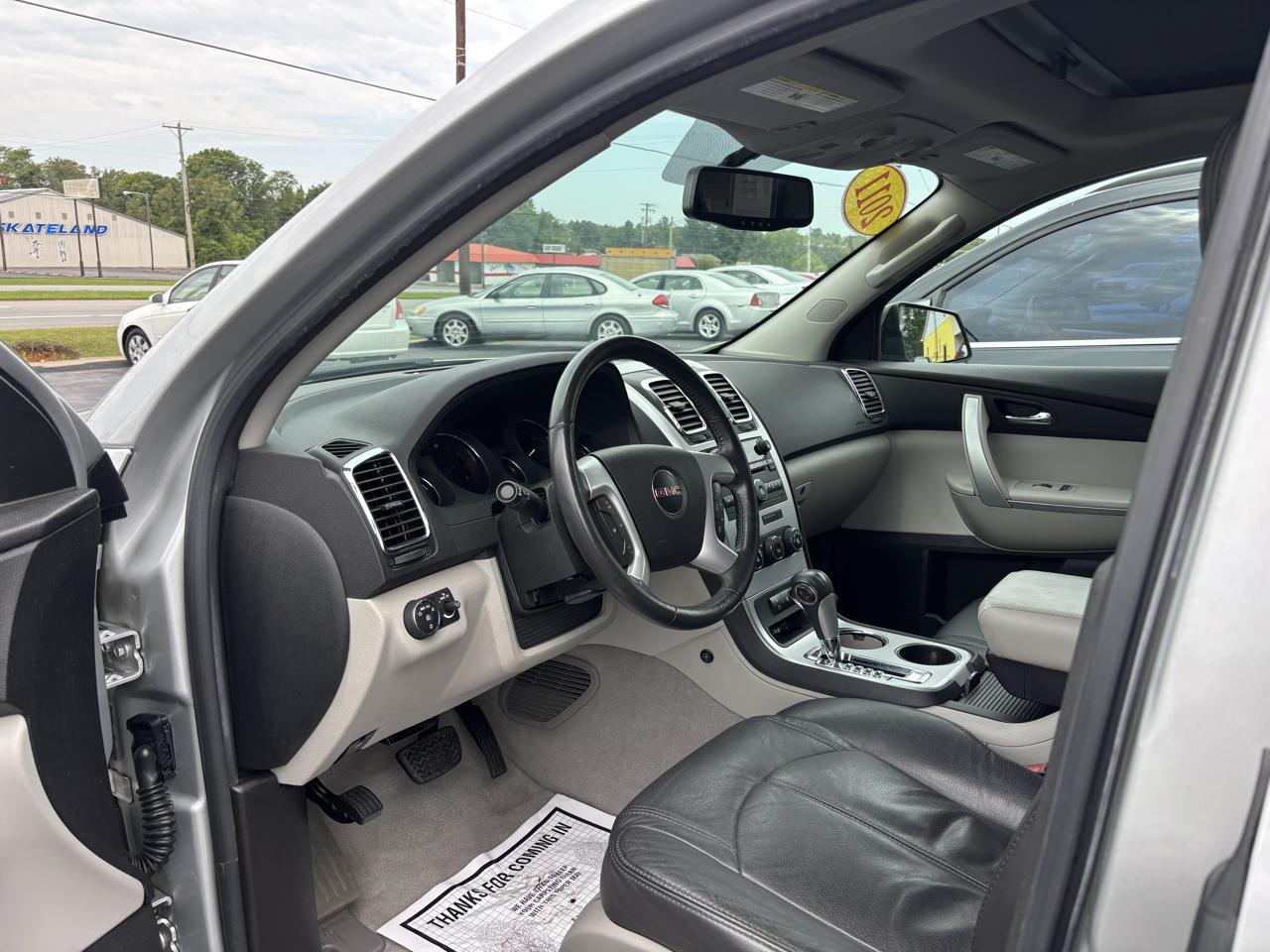 GMC Acadia FWD 4dr SLE 2011