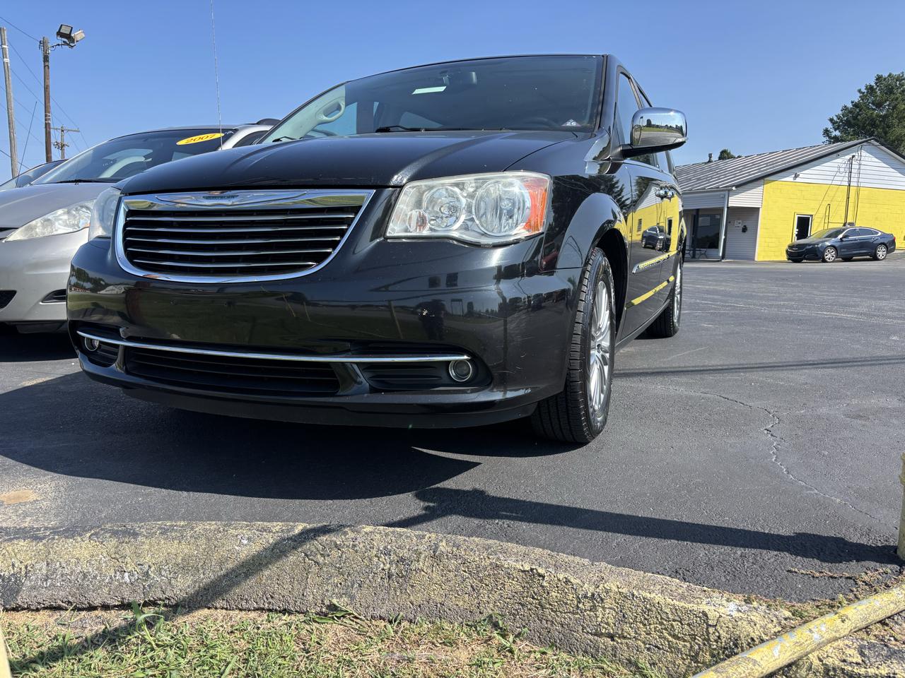 Chrysler Town & Country 4dr Wgn Touring-L 2013