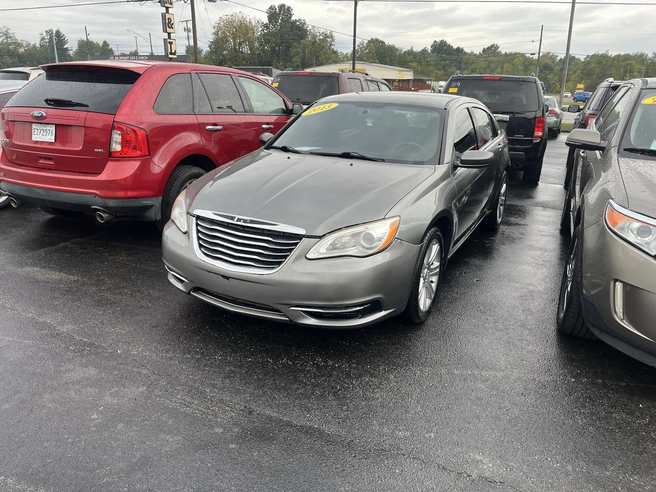 2013 Chrysler 200 4dr Sdn Touring
