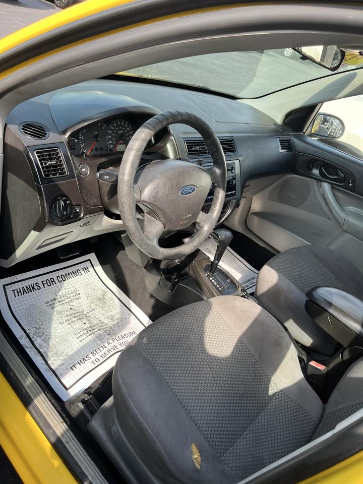 Ford Focus 5dr HB S 2007