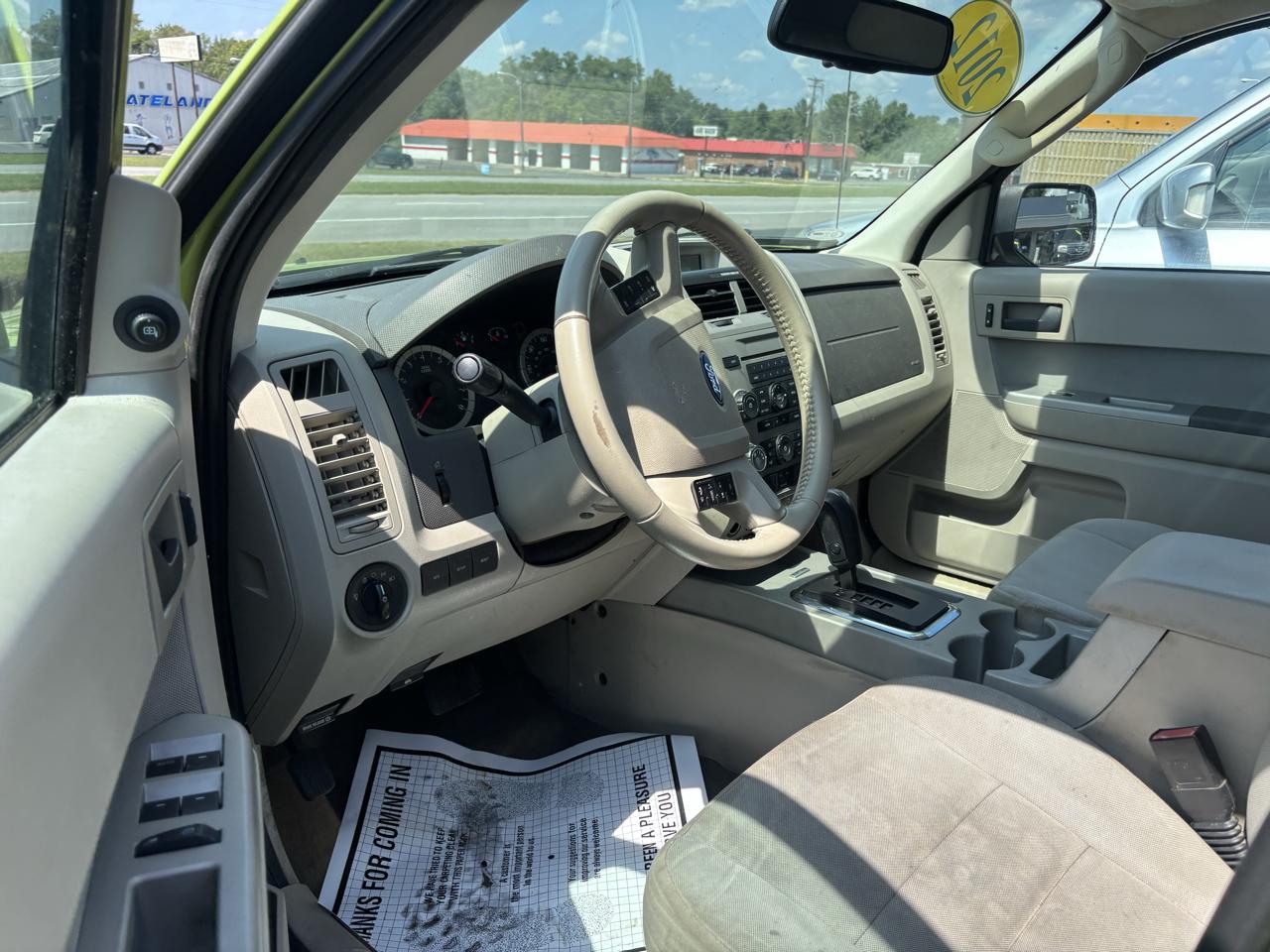 Ford Escape 4WD 4dr XLT 2012