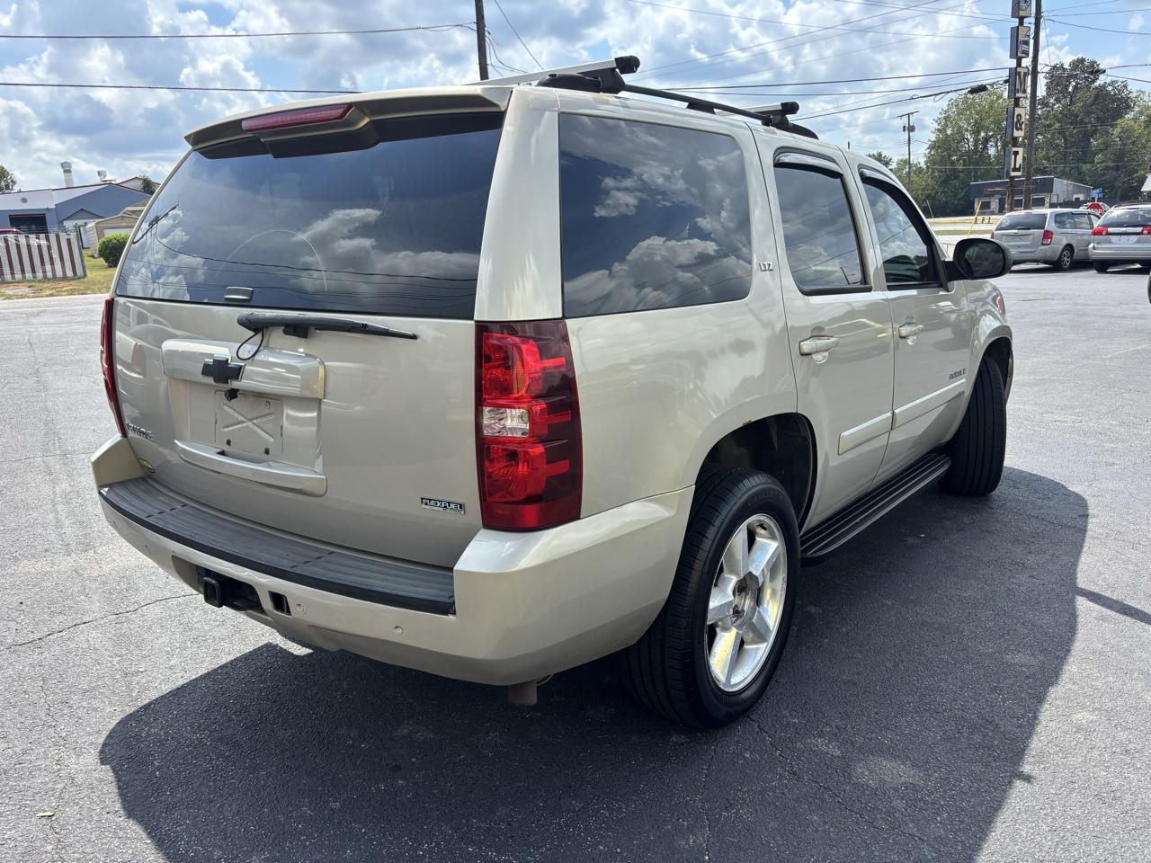 Chevrolet Tahoe 4WD 4dr 1500 LTZ 2007