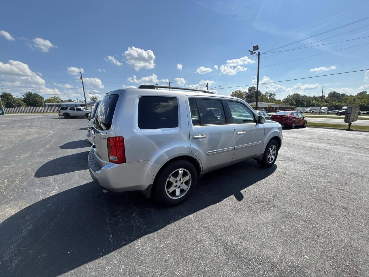 Honda Pilot 4WD 4dr Touring w/RES & Navi 2010