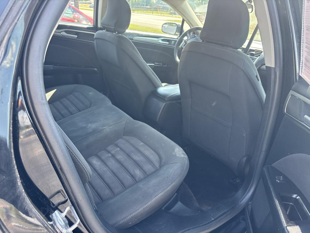 Ford Fusion SE FWD 2017