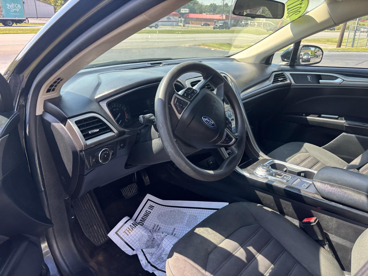Ford Fusion SE FWD 2017