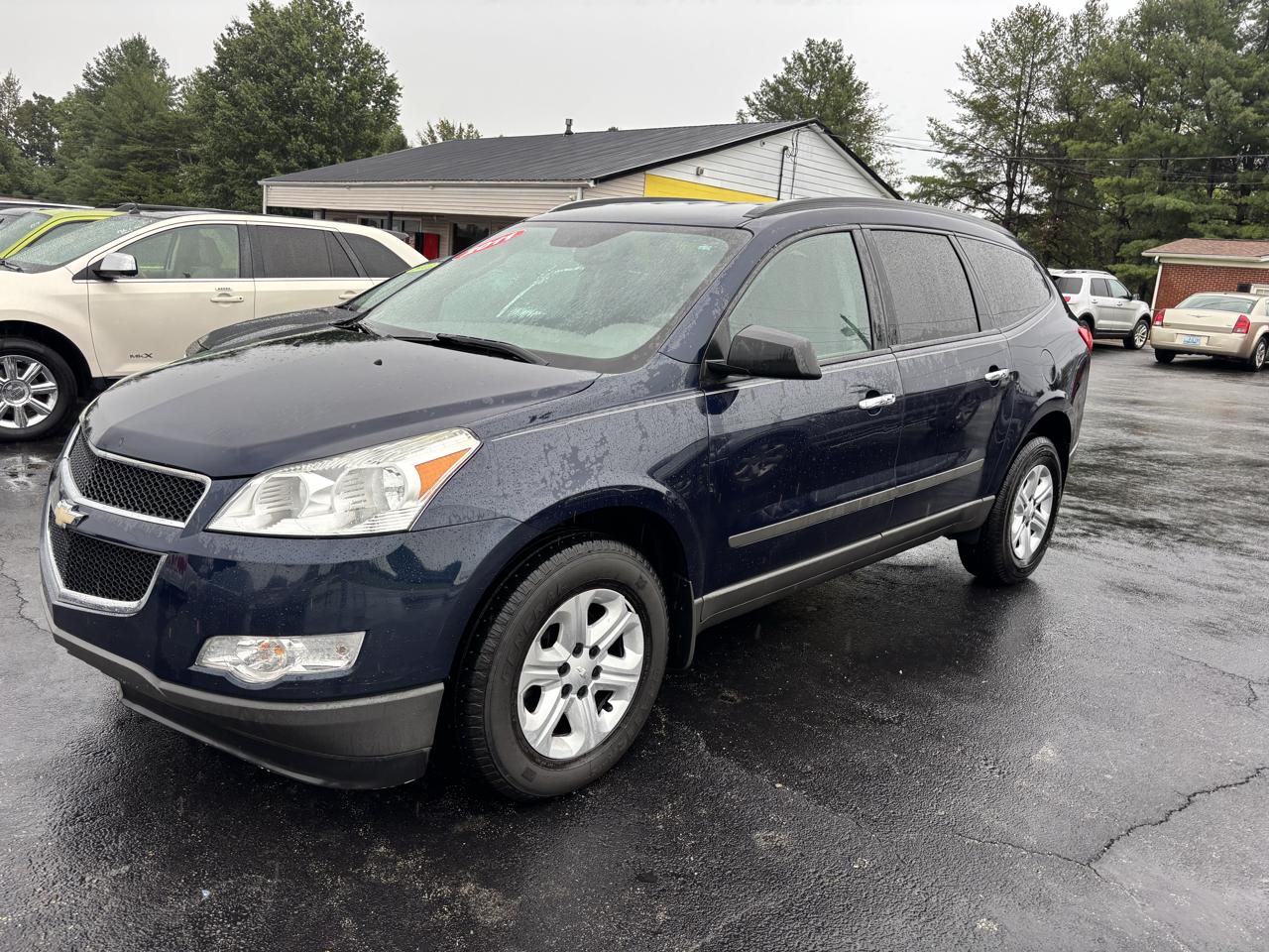 Chevrolet Traverse FWD 4dr LS 2011