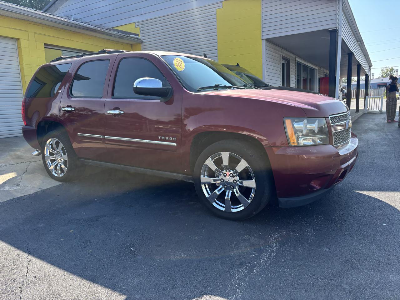 Chevrolet Tahoe 2WD 4dr 1500 LTZ 2011
