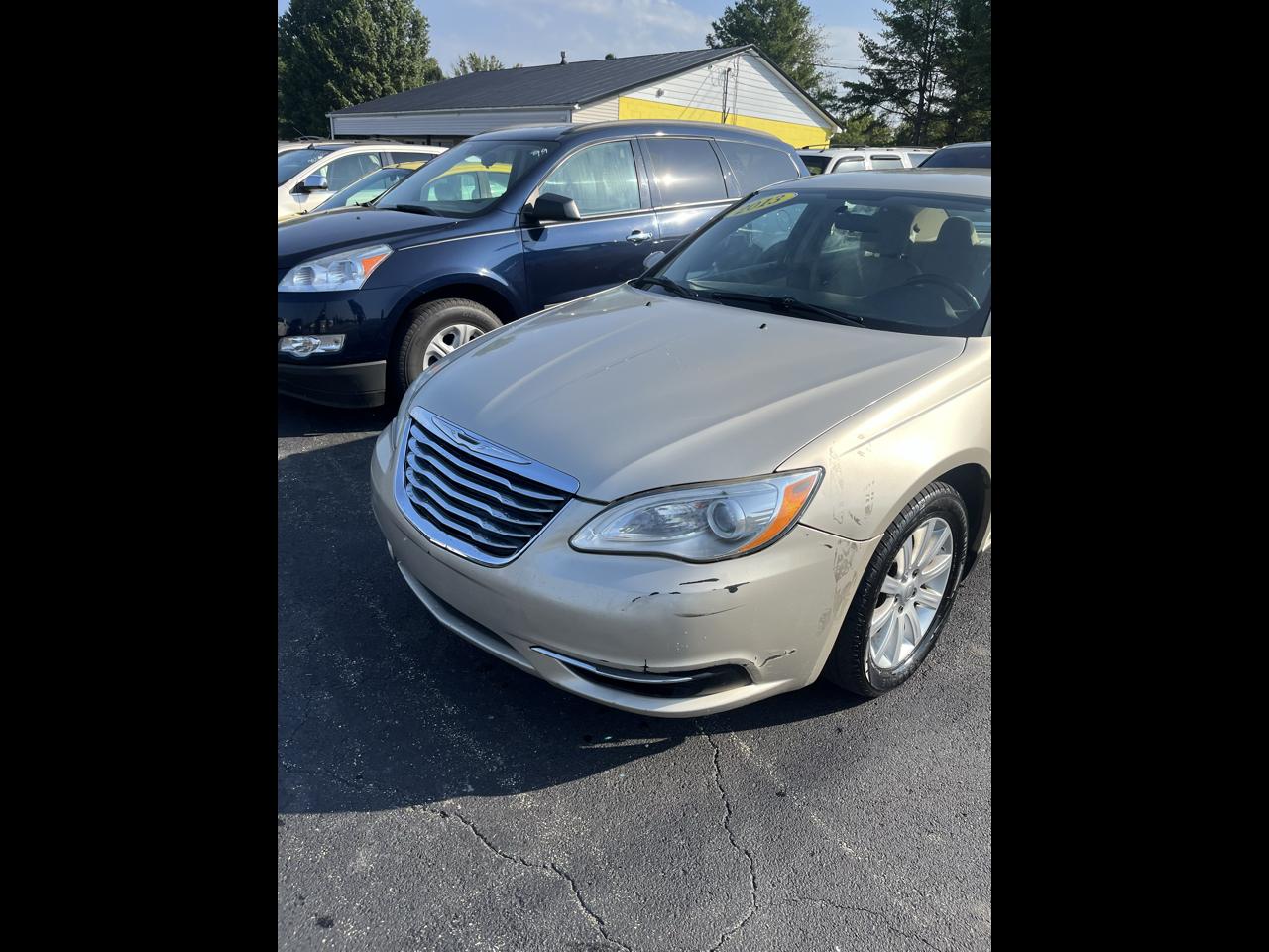 2013 Chrysler 200 4dr Sdn Touring