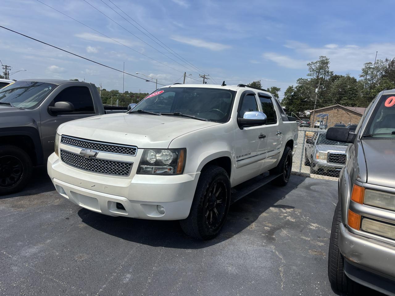 Chevrolet Avalanche 4WD Crew Cab 130" LTZ 2008