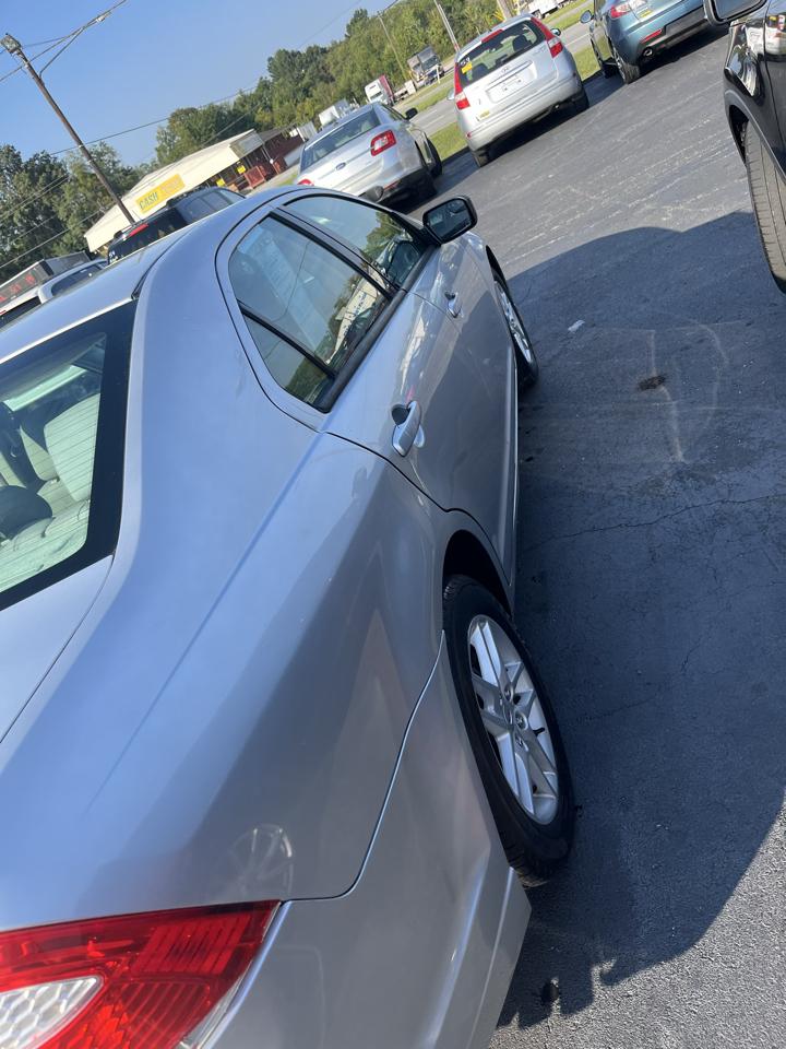 Ford Fusion 4dr Sdn S FWD 2011