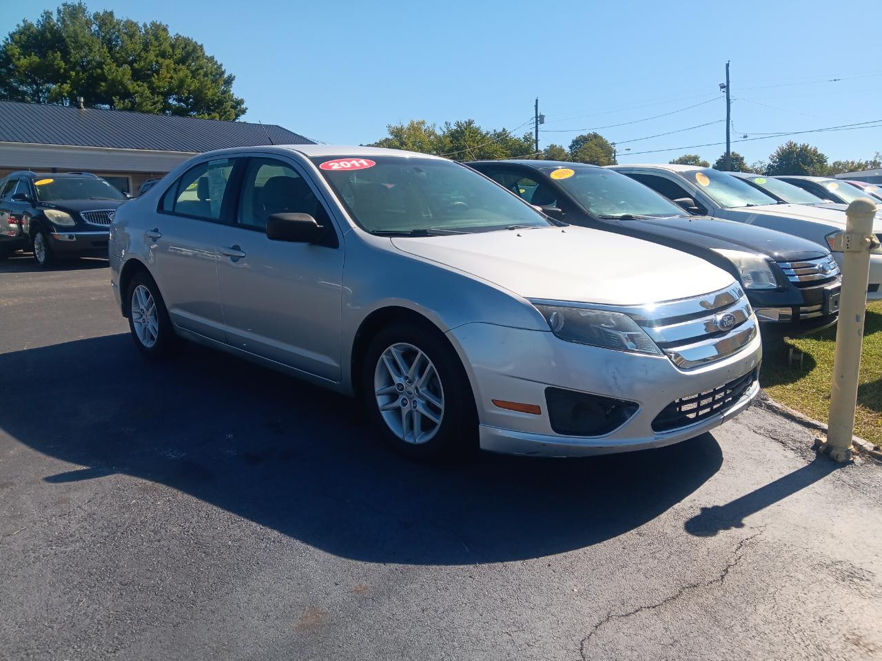 2011 Ford Fusion 4dr Sdn S FWD