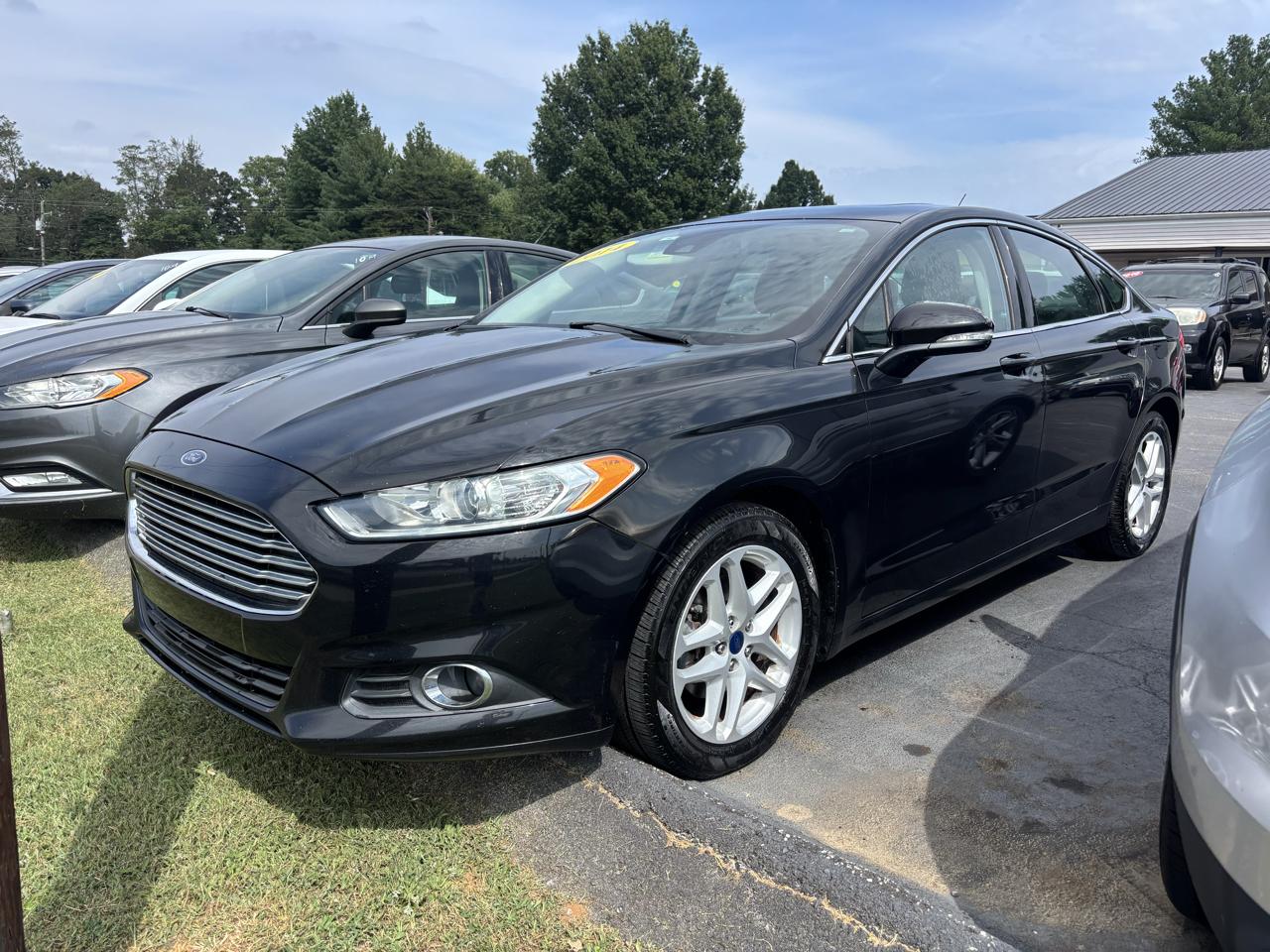 Ford Fusion 4dr Sdn SE FWD 2014