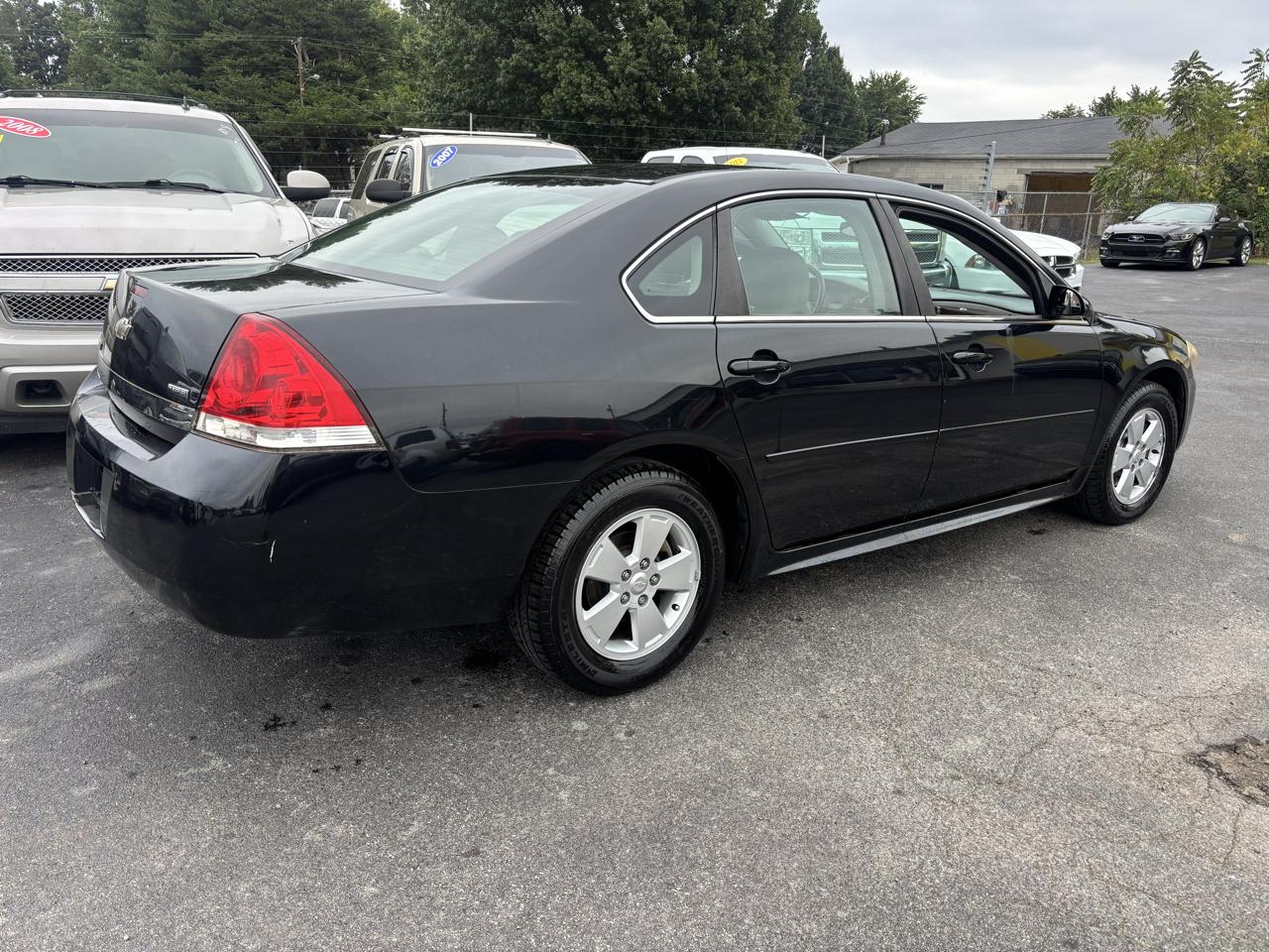 Chevrolet Impala 4dr Sdn LT Fleet 2011