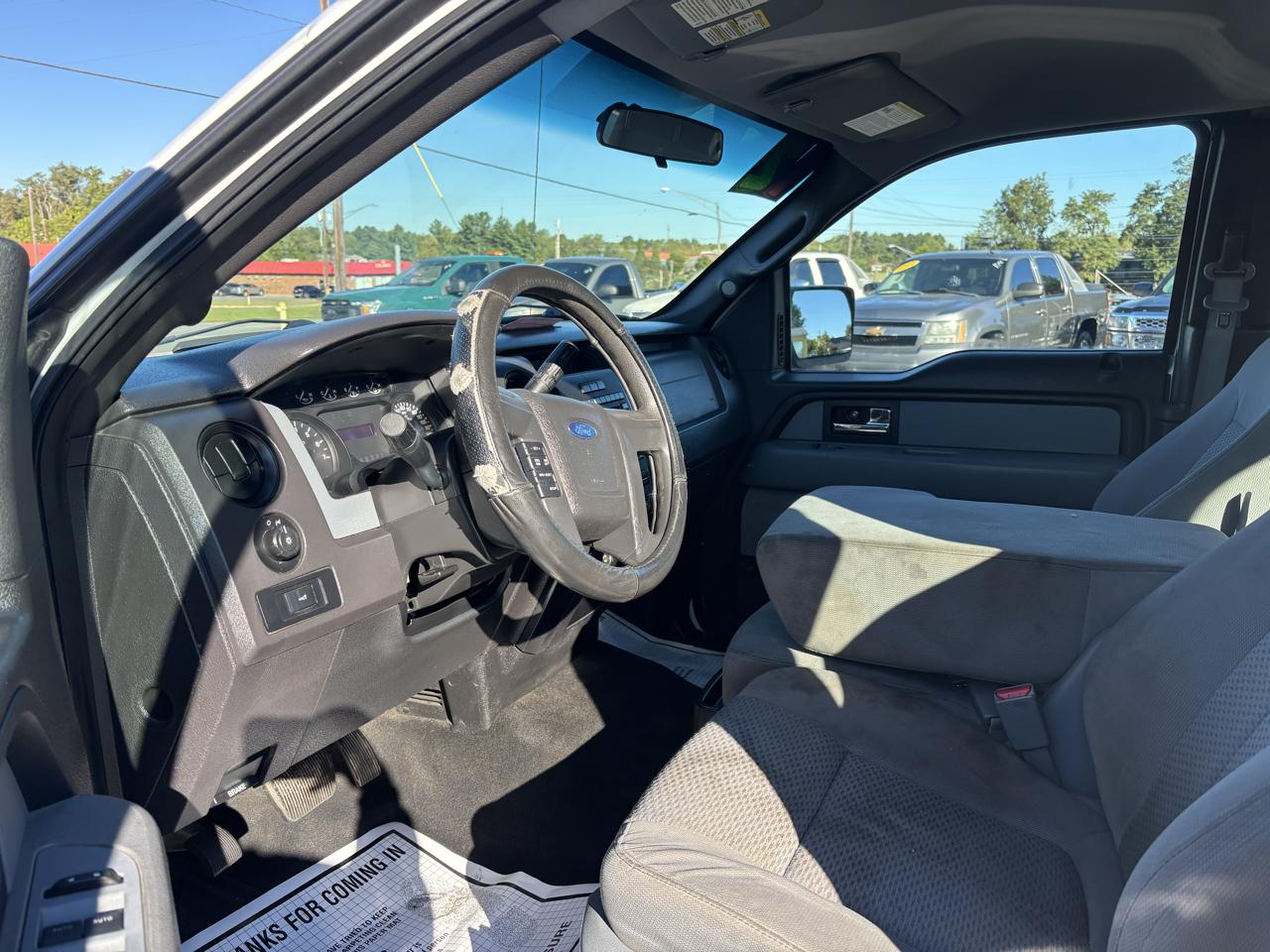 Ford F-150 2WD SuperCab 145" XL 2012
