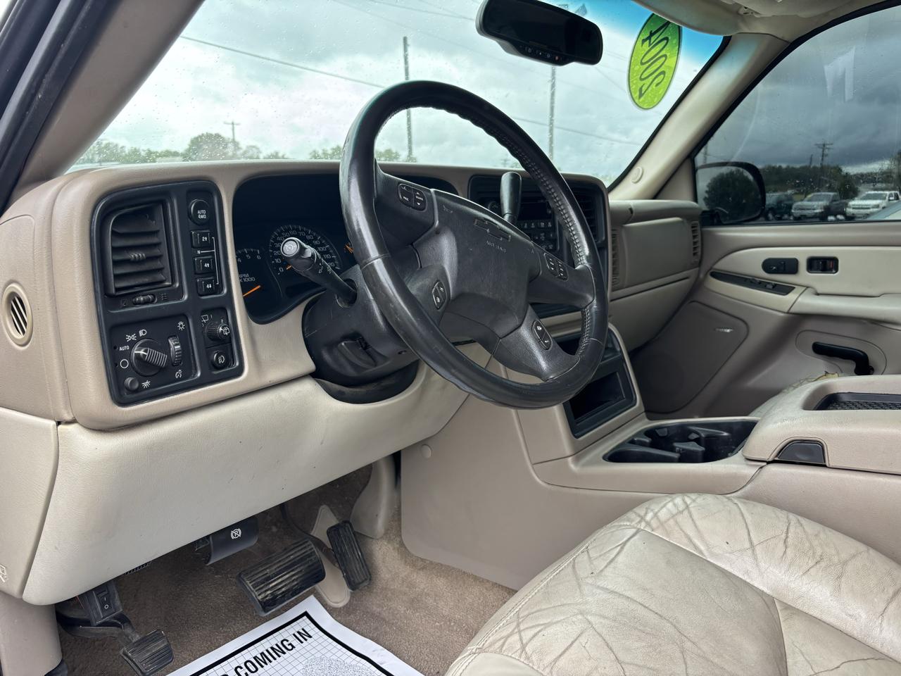Chevrolet Tahoe 4dr 1500 4WD LT 2003