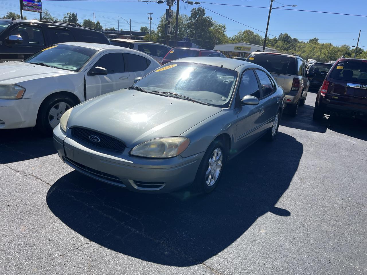 Ford Taurus 4dr Sdn SEL 2005