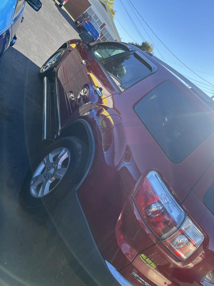 GMC Acadia FWD 4dr SLE 2012
