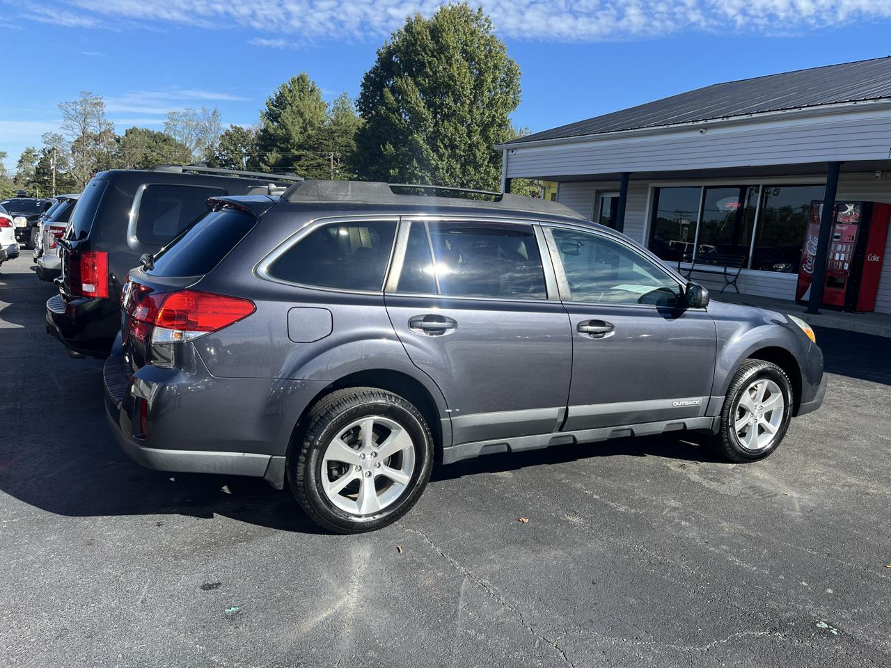 Subaru Outback 4dr Wgn H4 Auto 2.5i Limited 2013