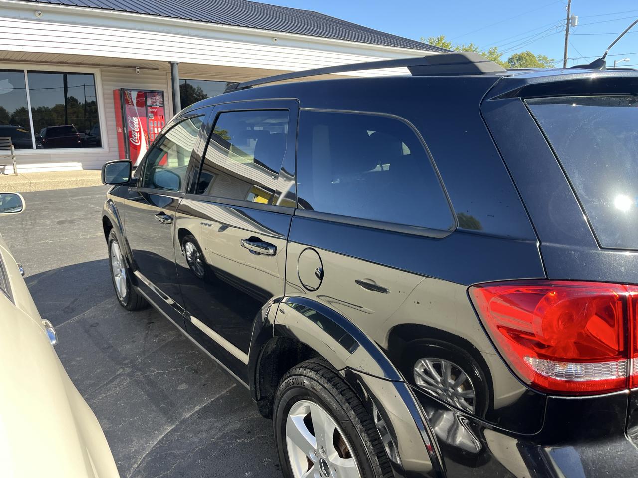 Dodge Journey FWD 4dr SXT 2012